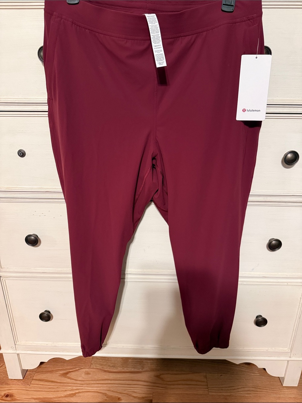 lululemon athletica Women's Burgundy Track Pants